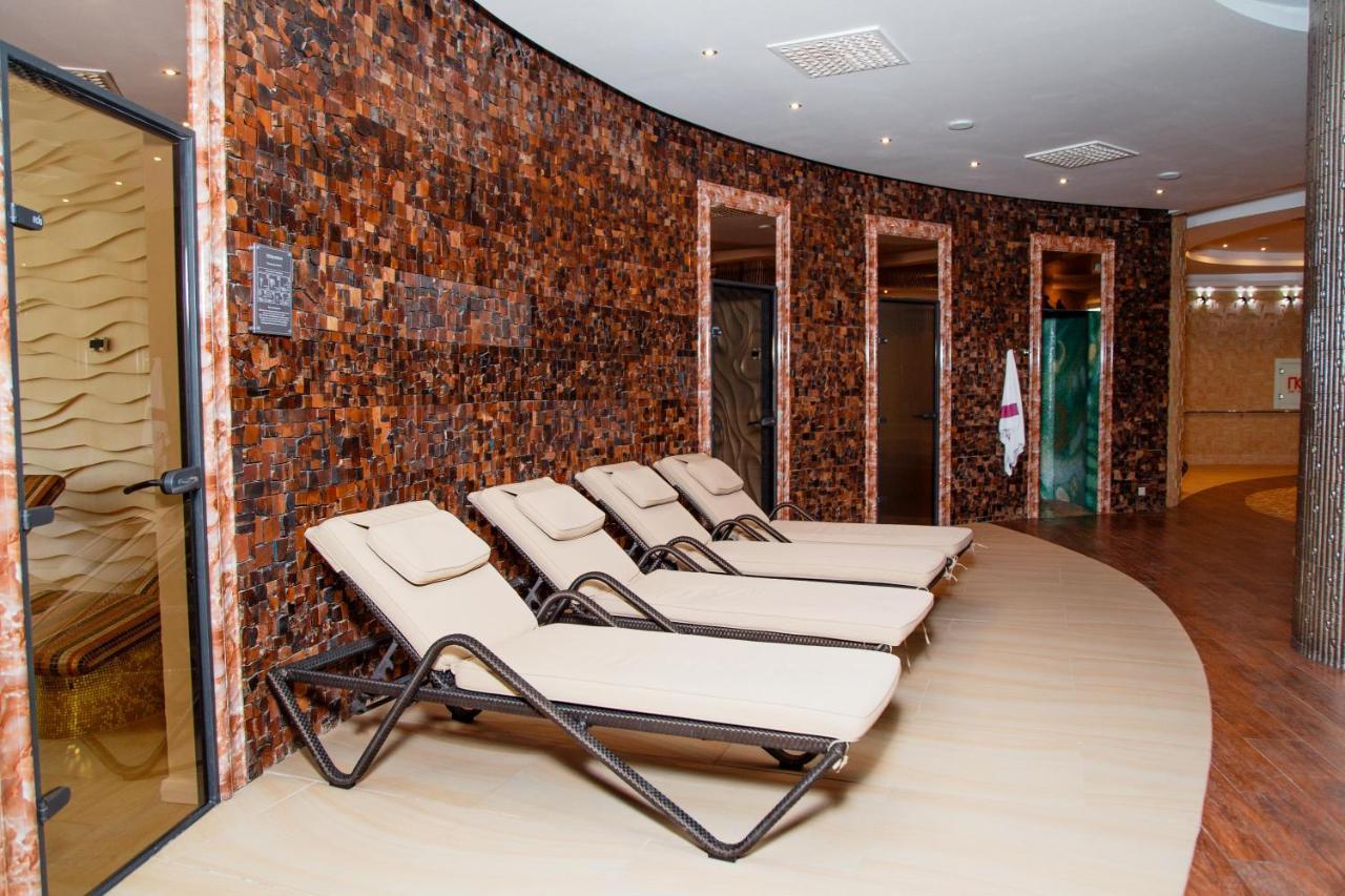 Boutique Hotel Health Club&Spa Grand Prix アスターナ エクステリア 写真
