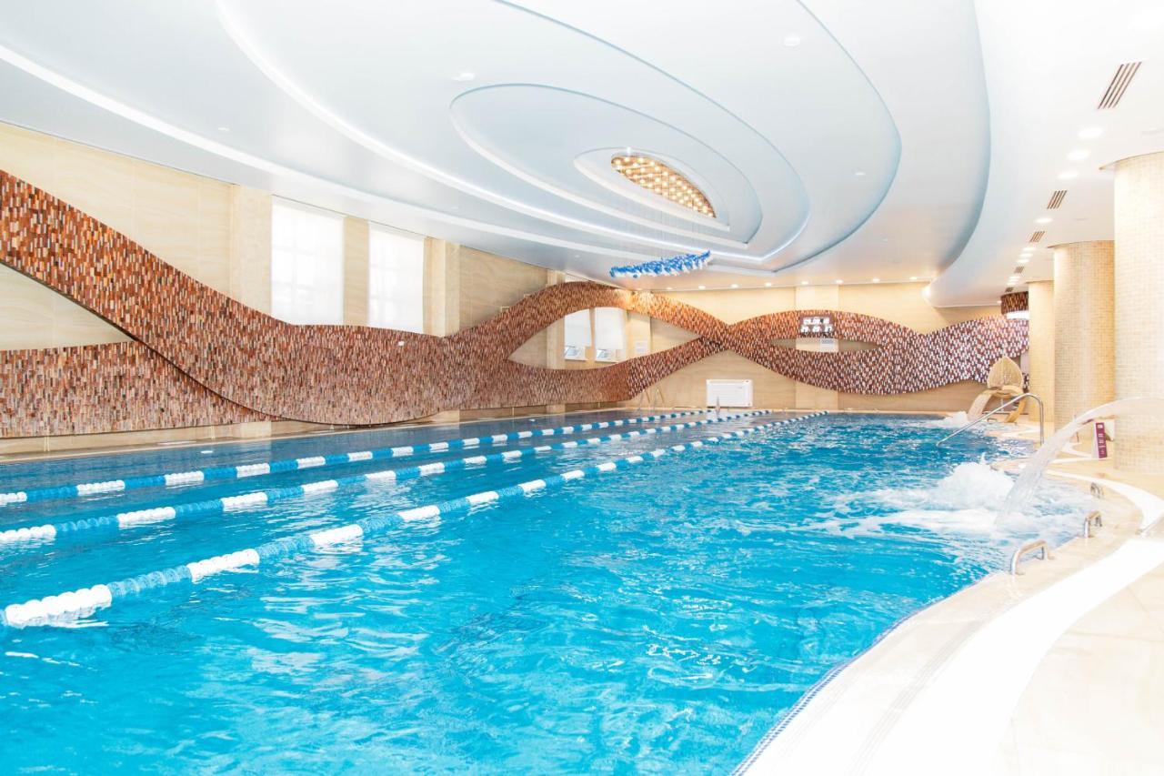 Boutique Hotel Health Club&Spa Grand Prix アスターナ エクステリア 写真