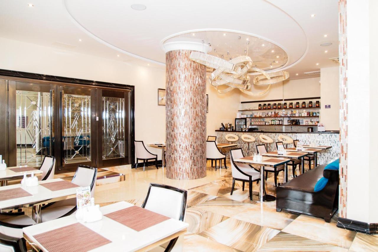 Boutique Hotel Health Club&Spa Grand Prix アスターナ エクステリア 写真