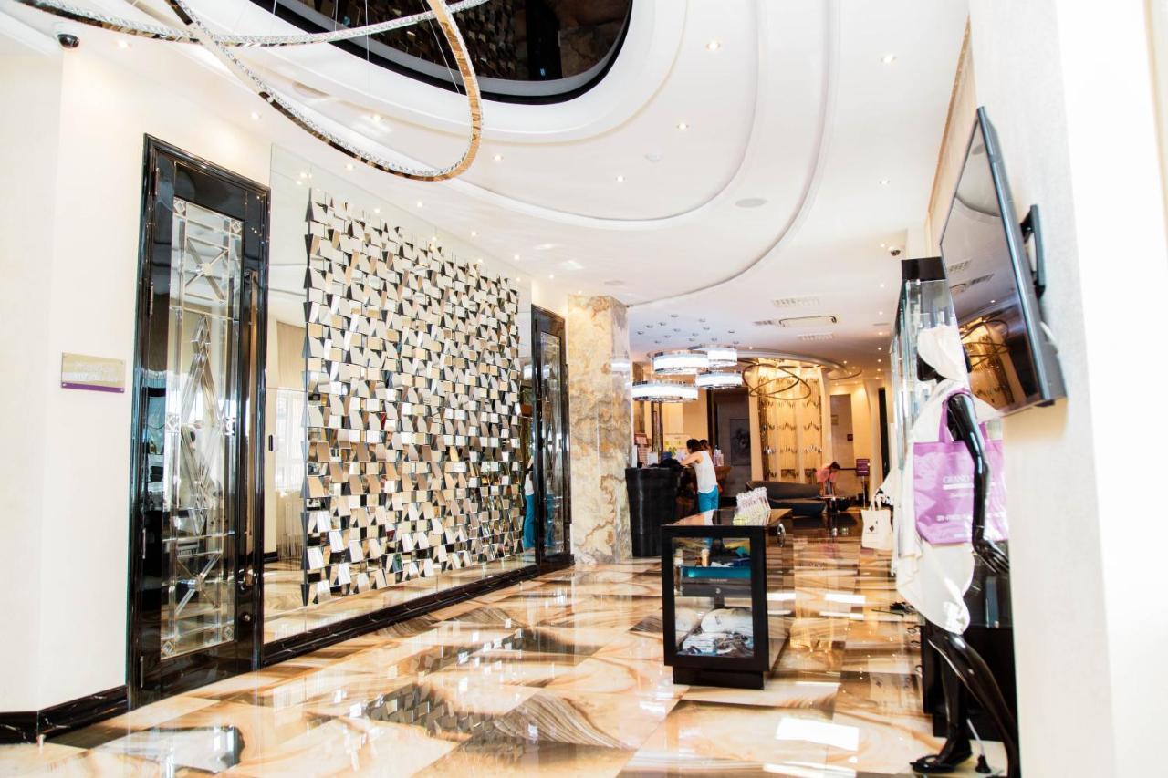 Boutique Hotel Health Club&Spa Grand Prix アスターナ エクステリア 写真